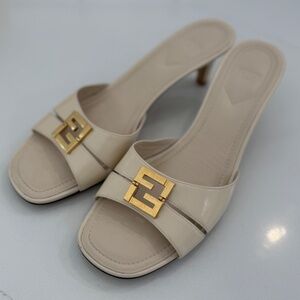 FENDI Fold Womens Ivory 50mm Leather Kitten Mule Heels Sz 40
